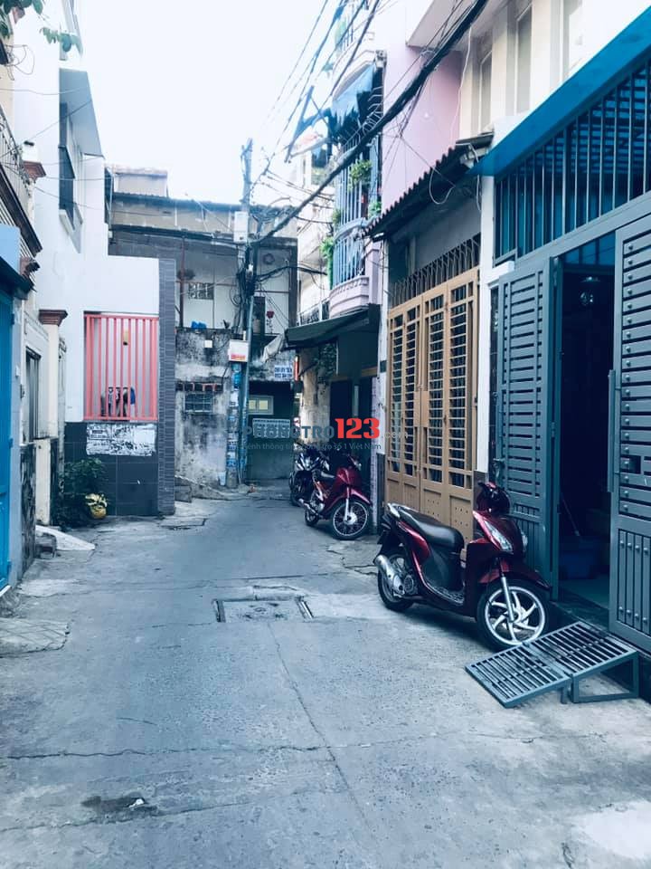 Cho thuê nhà tại 293/13 Bạch Đằng, P15, Q. Bình Thạnh.