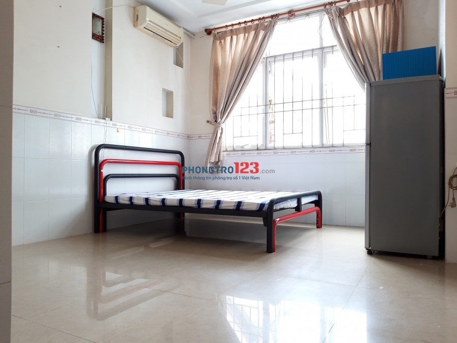 Phòng Rộng Rãi 4tr Kệ Bếp Giờ Tự Do ngay ĐH Bách Khoa