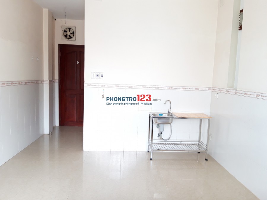 Phòng Rộng Rãi 4tr Kệ Bếp Giờ Tự Do ngay ĐH Bách Khoa