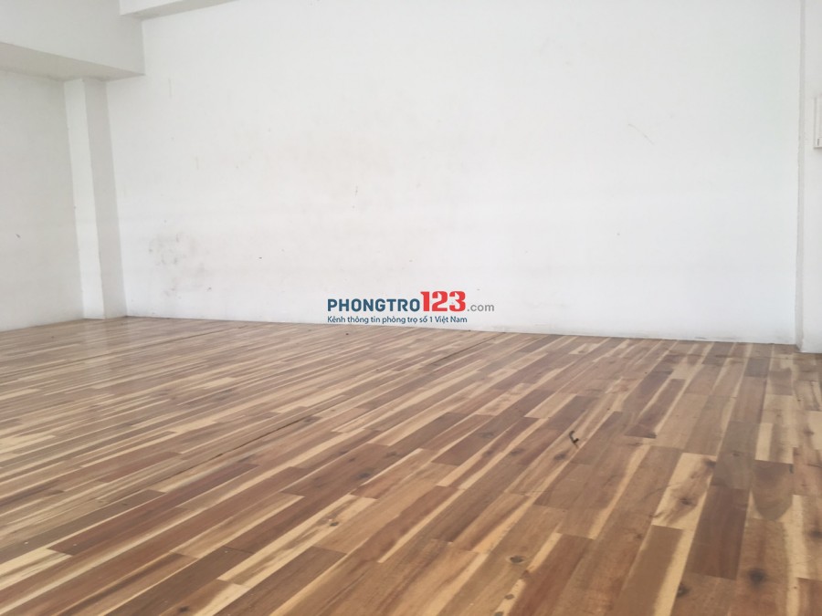 Cho thuê phòng trọ 18m2, có nhà xe, có mạng mạnh huyện Bình Chánh