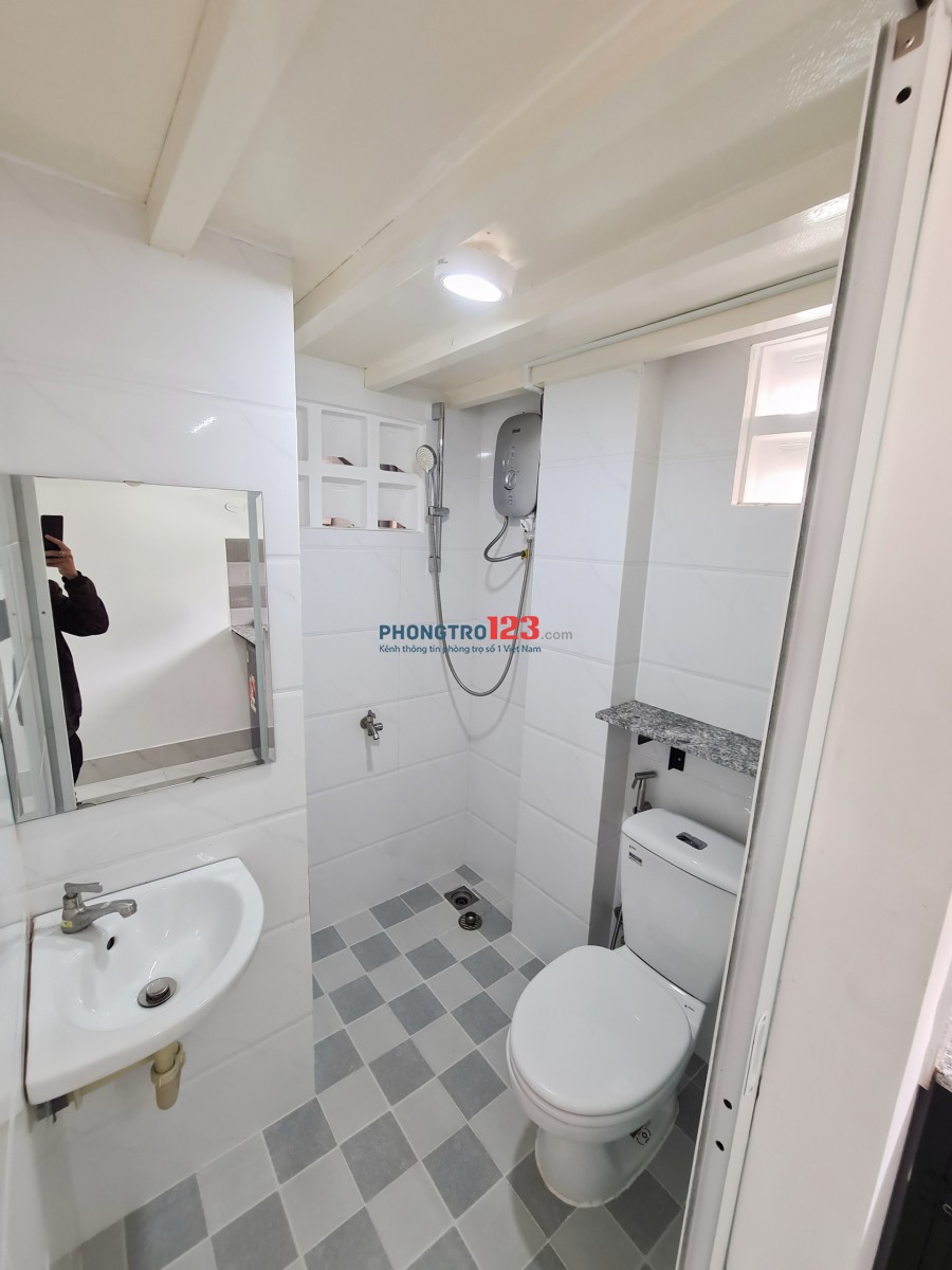 Phòng trọ đối diện Hutech, có gác, đầy đủ tiện nghi, camera an ninh