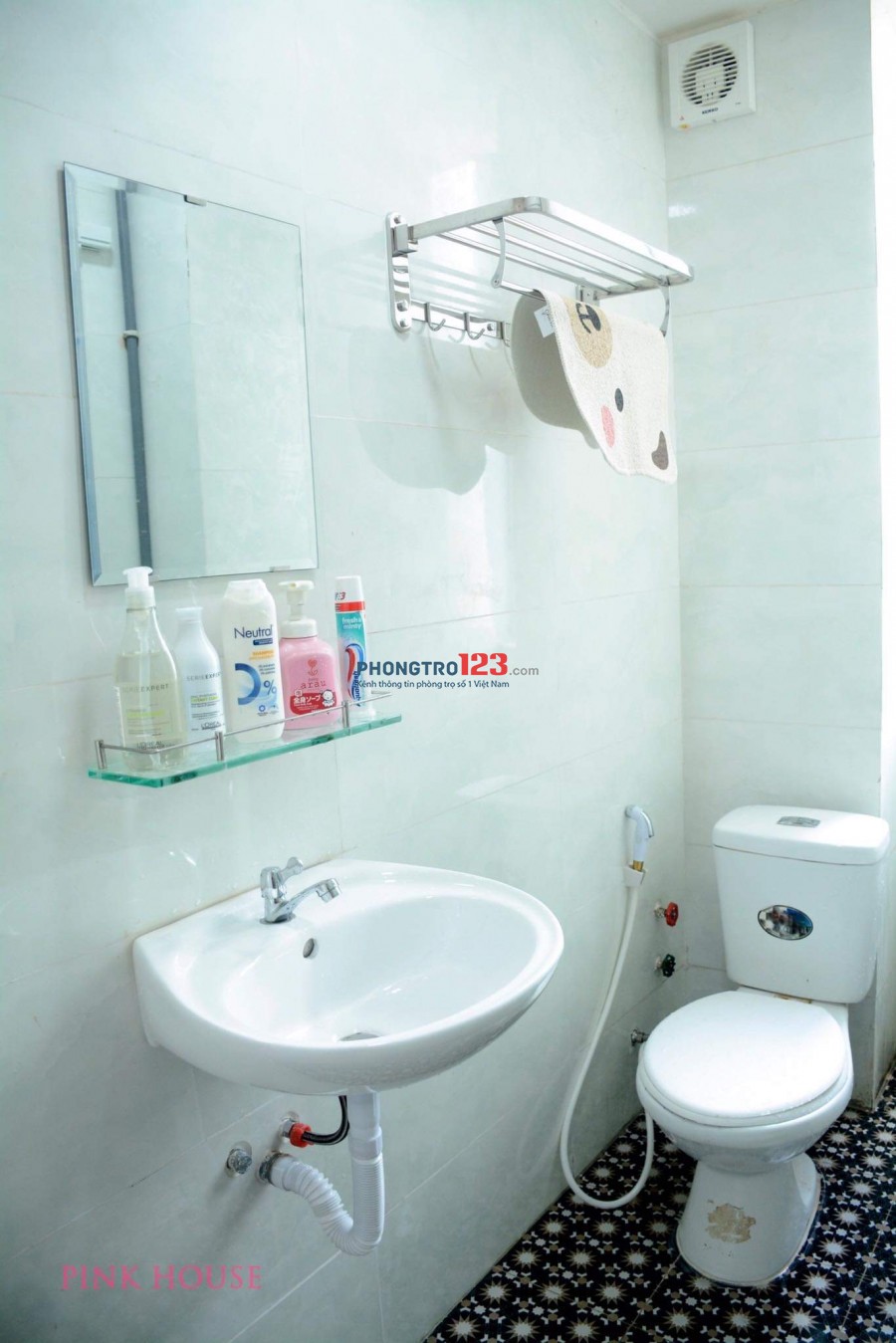 PinkHouse. An cư khi ở một mình, vui vẻ khi ở cùng nhau, đủ tiện nghi giá chỉ 1tr6/tháng. Lh chị Mỹ 0903224672