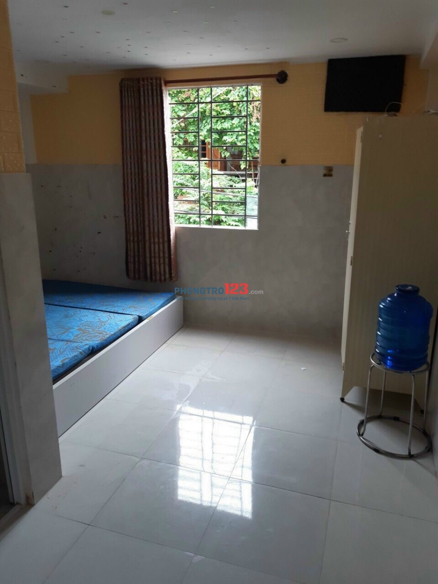 Căn hộ dịch vụ giá rẻ hỗ trợ mùa dịch, phòng đầy đủ nội thất tại 205/7 Thoại Ngọc Hầu, Phường Phú Thạnh, Quận Tân Phú