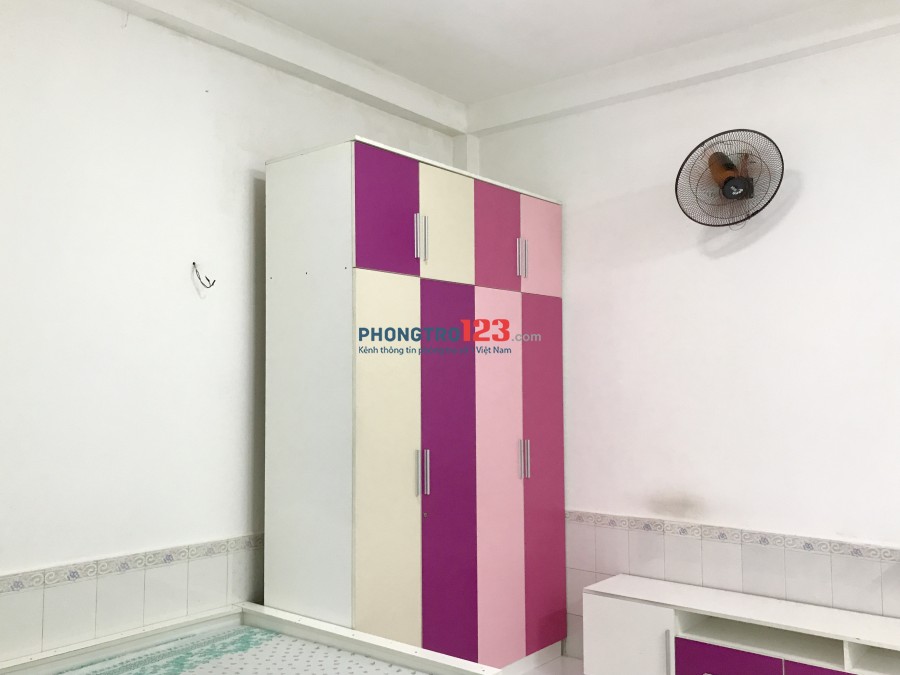 Căn hộ Mini Studio, full nội thất, WC + Bếp tại 204/5 Đường Quốc Lộ 13, Phường 26, Quận Bình Thạnh