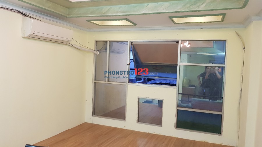 Chính chủ nhượng lại nhà trọ 8 phòng, tại 315 Lê Văn Sỹ, Quận 3.