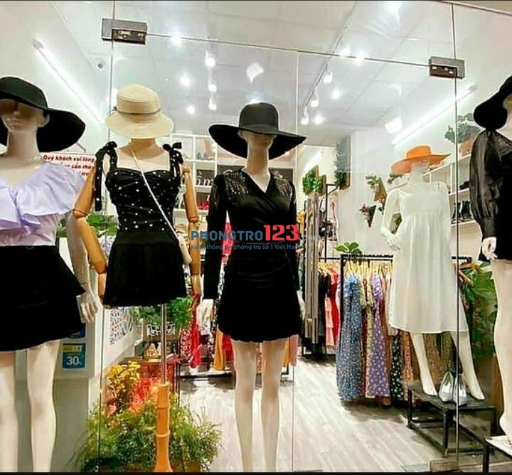 Chính chủ sang gấp giá rẻ Shop thời trang mặt tiền 826 Quang Trung P8 Gò Vấp
