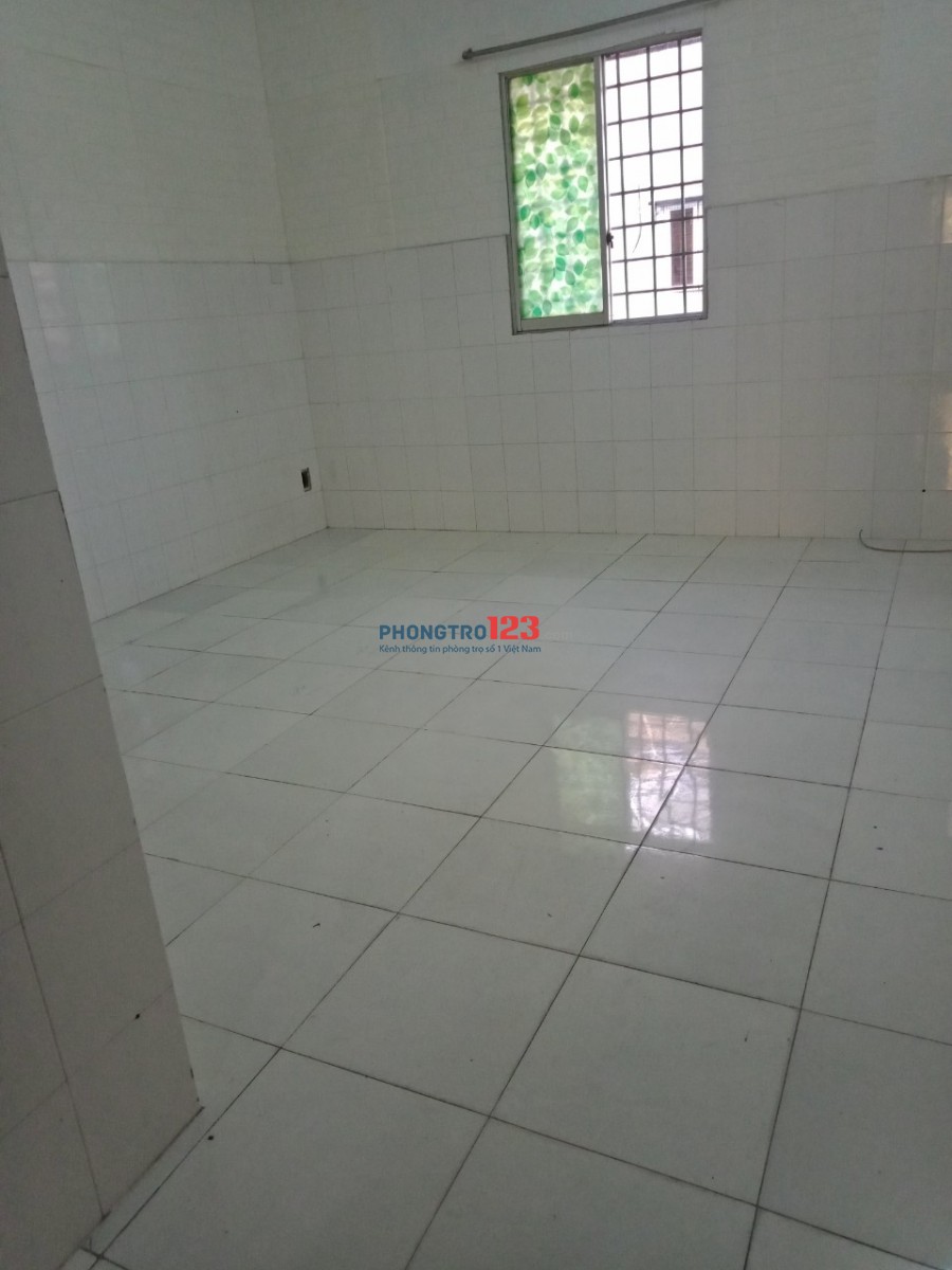 Phòng sạch đẹp, cửa sổ mát mẻ gần Minh Phụng Q.11, giáp Q.10