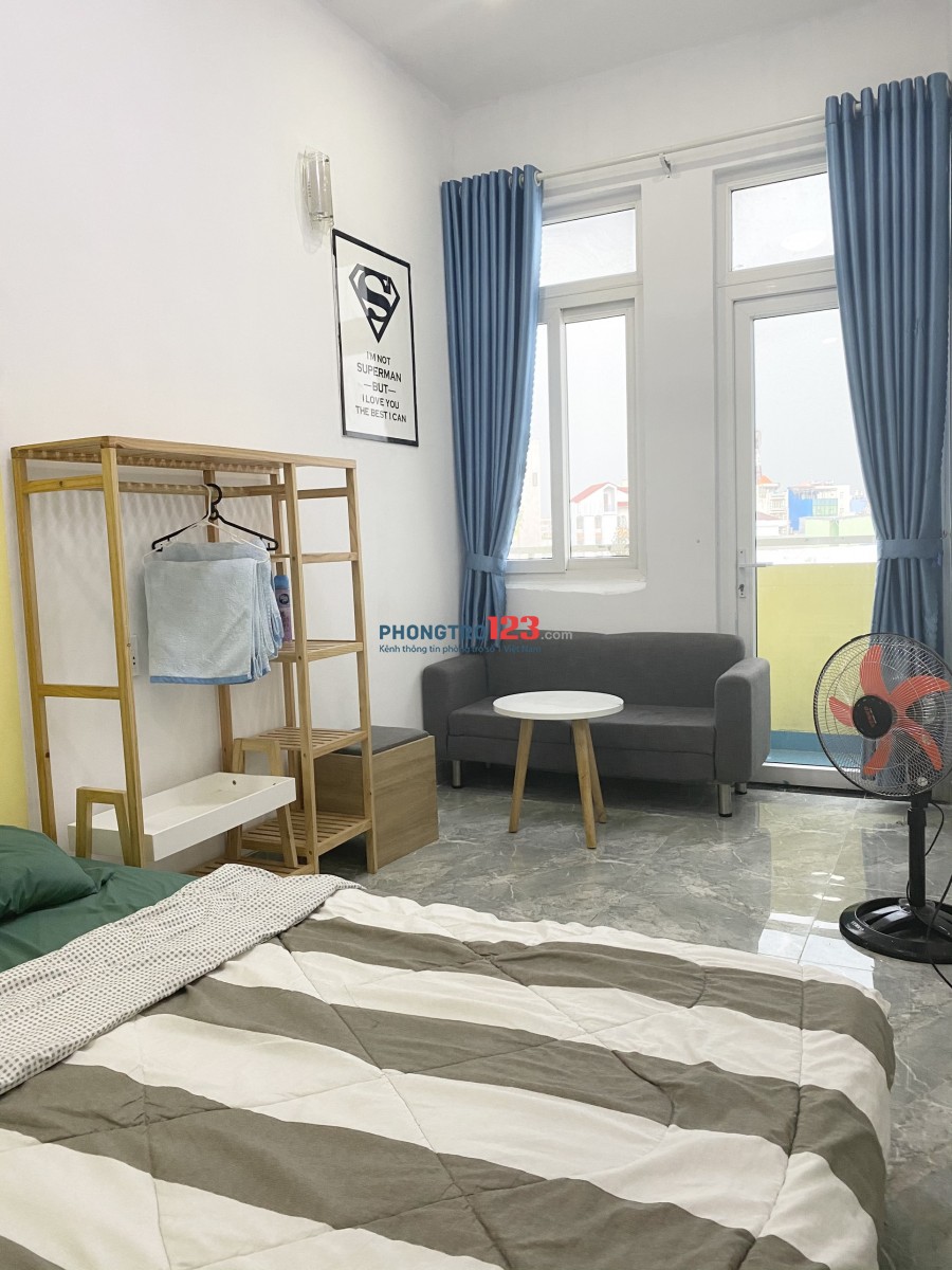 CĂN HỘ 1PN CÓ BAN CÔNG GIÁ RẺ SÁT HUTECH