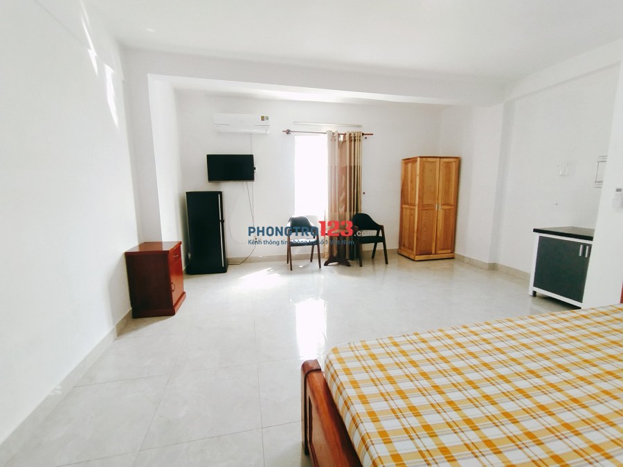 Phòng Full Tiện Nghi Rộng Rãi, Mới Xây Có Cửa Sổ tại 154 Nguyễn Phúc Chu, P15, Tân Bình