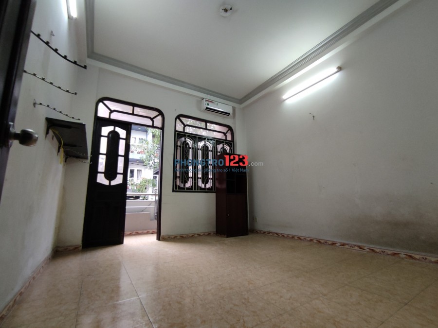Cho thuê phòng tầng 1 mặt tiền 151 đường Cây Keo, Phường Hiệp Tân, Quận Tân Phú
