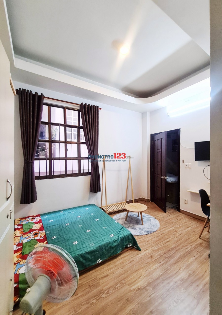 Cần cho thuê phòng rộng 20m2 tại Nguyễn Thông - Q3 !