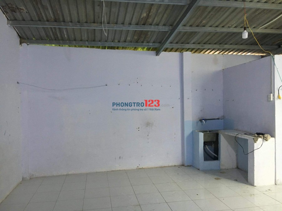 Cho thuê nhà nguyên căn đối diện Bệnh viện Xuyên Á