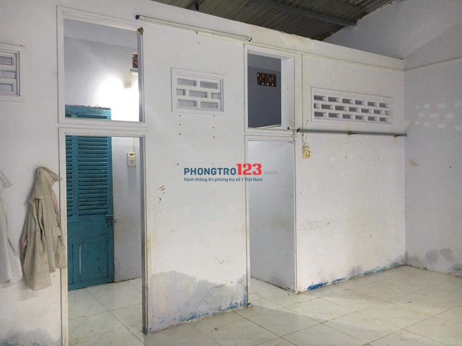 Cho thuê nhà nguyên căn đối diện Bệnh viện Xuyên Á