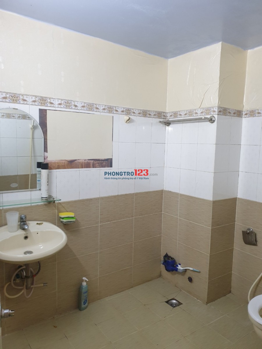 Phòng cho thuê 474 Nguyễn Tri Phương và 3/2 Quận 10.