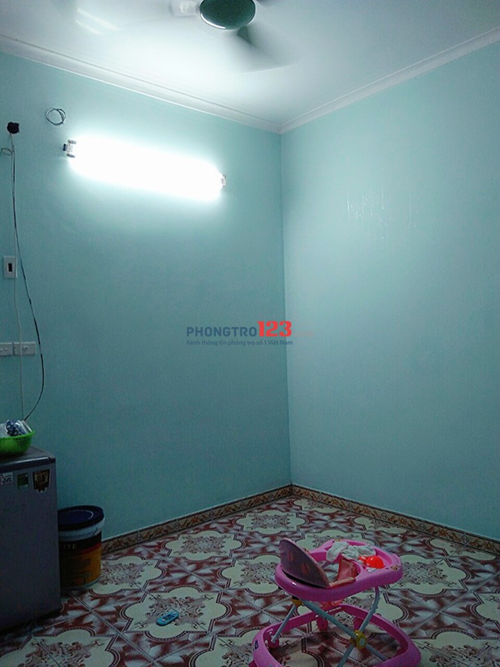 Cho thuê nhà ngõ 158/5 phố Hồng Mai, 3,5 tầng diện tích 28m2. Giá cho thuê: 6 tr/tháng