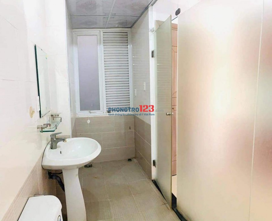 Căn hộ dịch vụ cao cấp 221 Hoàng Hoa Thám, Phường 13, Quận Tân Bình. 30m2