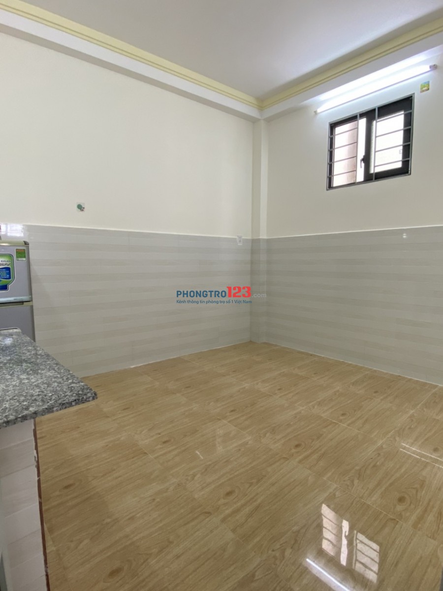 Cho thuê phòng trọ giá siêu rẻ, có gác, có ban công, 26m2, gần chợ An Nhơn, Gò Vấp