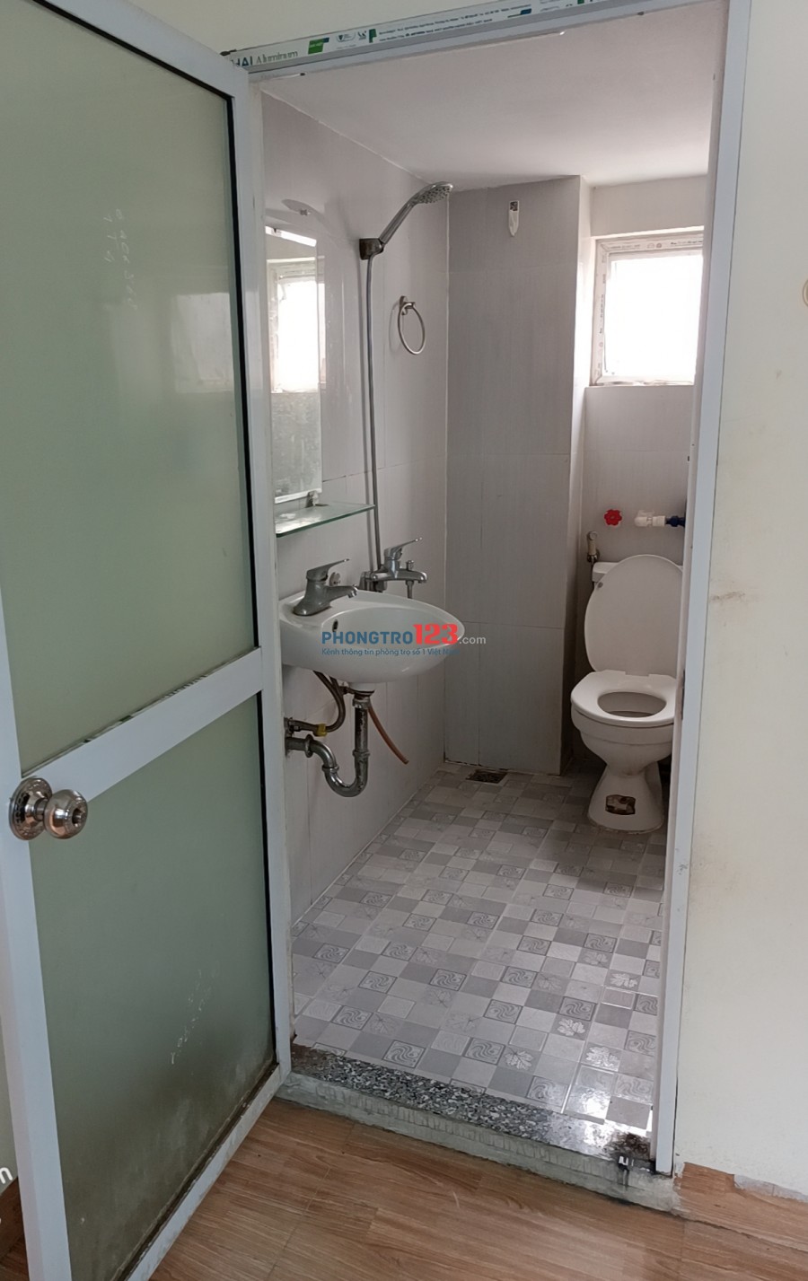 Phòng rộng cho Hộ gia đình, ngăn 2 phòng 1N1K