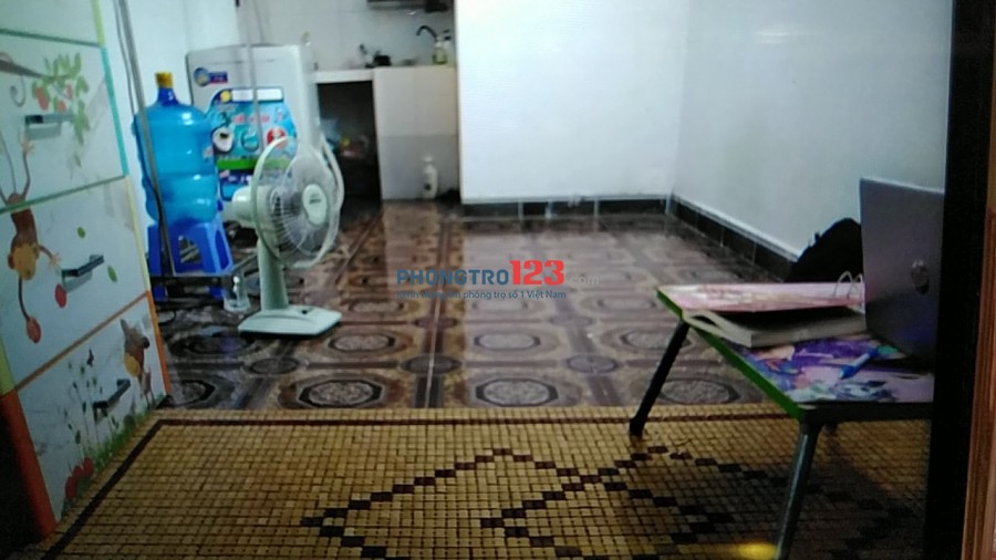 Tìm 1 bạn nữ ở ghép ( Bình Thạnh ). Phòng 20m2, Tiền phòng 1,1 triệu/ người