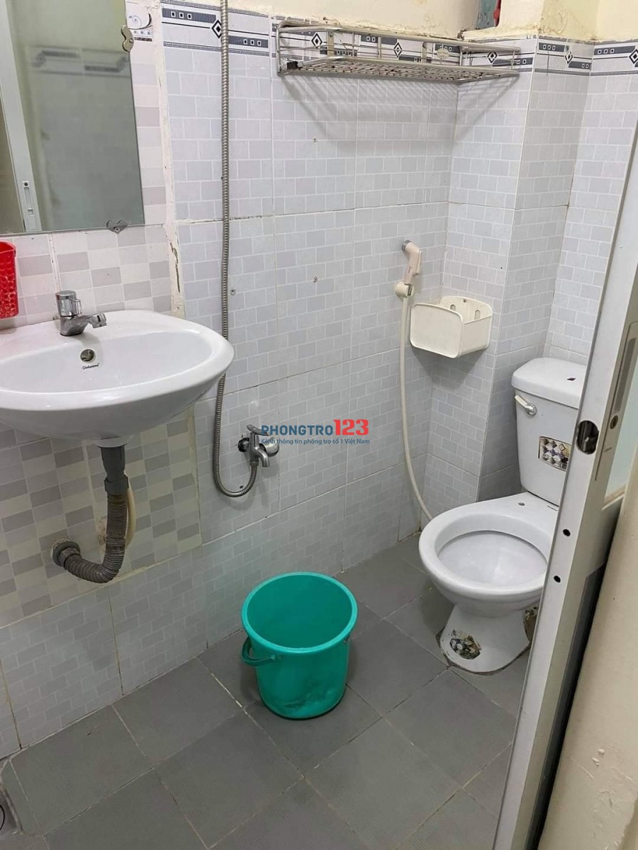 Cho thuê phỏng trọ tại 493 Cách Mạng Tháng Tám, Phường 13, Quận 10,