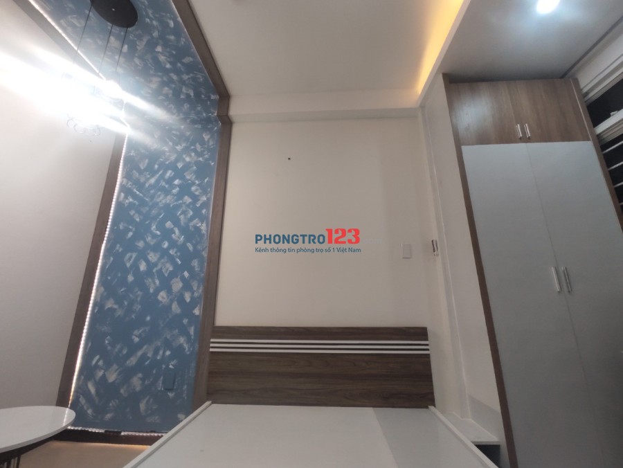 CHDV, nội thất đầy đủ, Ban Công siêu rộng, giá tốt mùa covid tại 188/19, Đường Cao Đạt, Phường 1, Quận 5