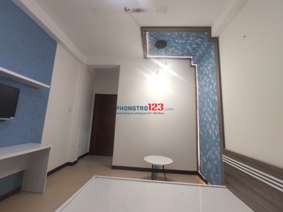 CHDV, nội thất đầy đủ, Ban Công siêu rộng, giá tốt mùa covid tại 188/19, Đường Cao Đạt, Phường 1, Quận 5