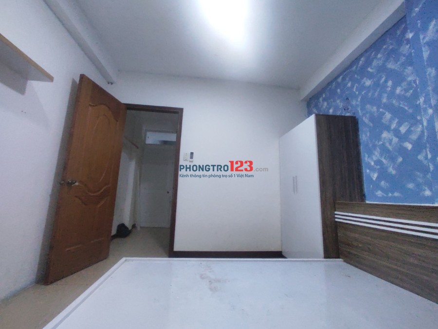 CHDV, nội thất đầy đủ, Ban Công siêu rộng, giá tốt mùa covid tại 188/19, Đường Cao Đạt, Phường 1, Quận 5
