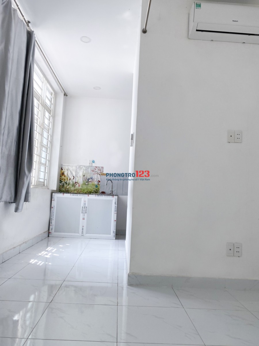 Phòng trọ 28m2, 62/2A Trương Công Định, Tân Bình, giá 4.000.000đ