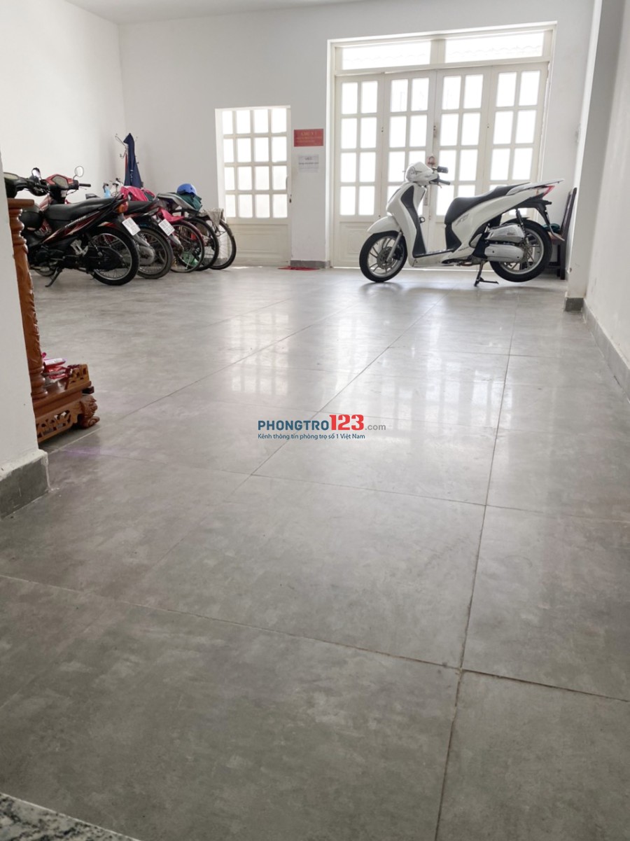 Phòng trọ 28m2, 62/2A Trương Công Định, Tân Bình, giá 4.000.000đ
