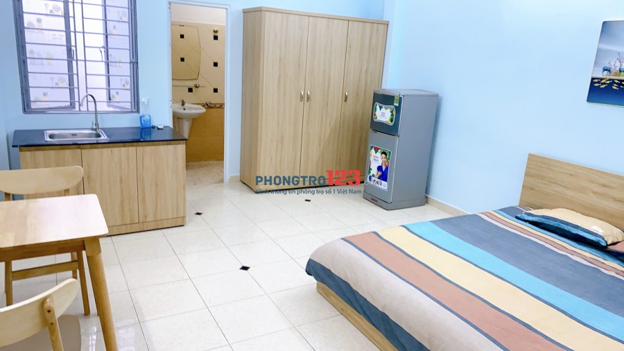 Cho thuê phòng chdv đầy đủ nội thất diện tích 35 m2 giá thuê từ 4 triệu đến 6,5 triệu/tháng