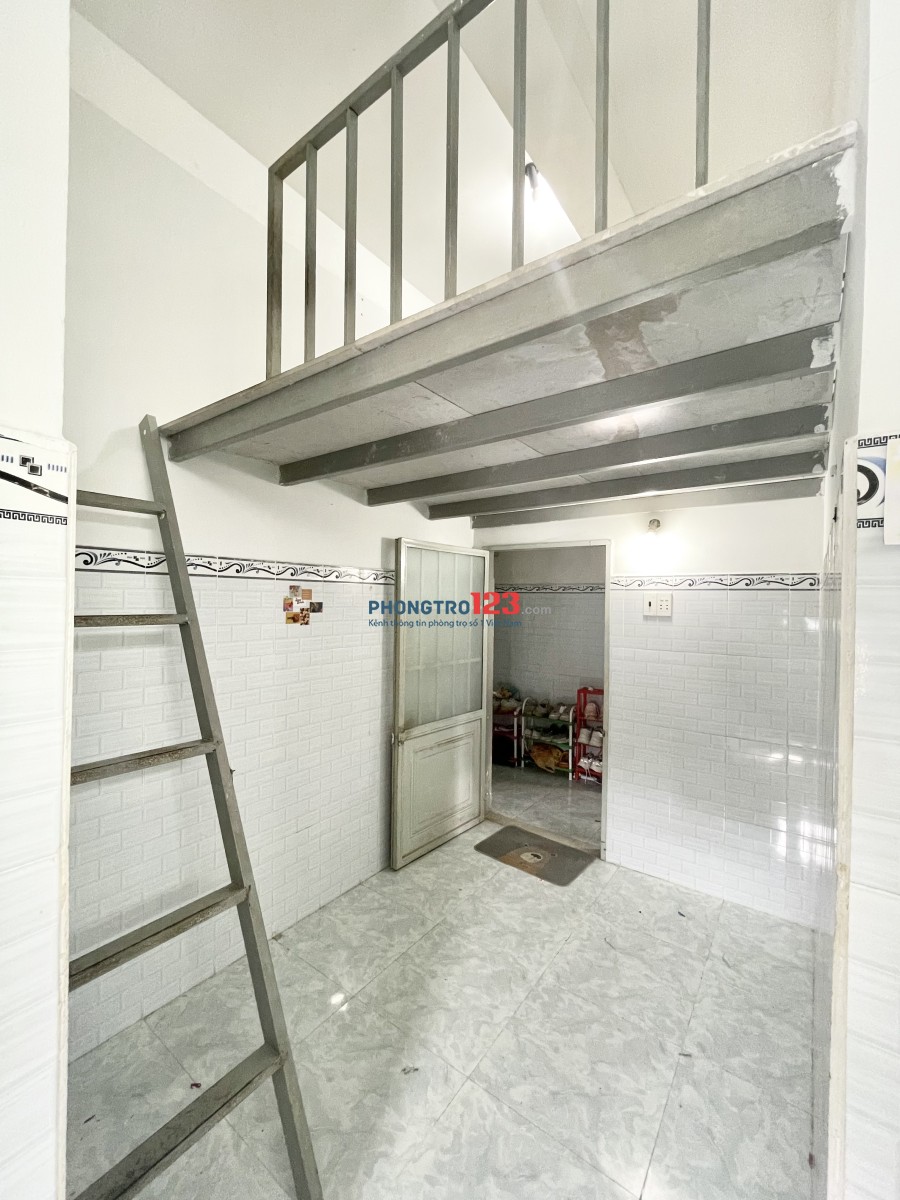 Phòng trọ giá rẻ có gác, thang máy tại 191 Phạm Huy Thông, Phường 6, Quận Gò Vấp. Giá chỉ từ 2.100.000 - 2.500.000
