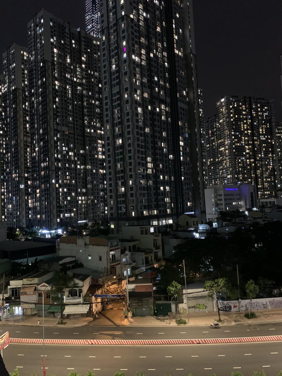 Cần tìm nữ văn phòng ở ghép tại Quận Bình Thạnh - Gần Landmark81. Giá: 4.8tr (tính tất cả chi phí thì tầm ~2tr8/người)