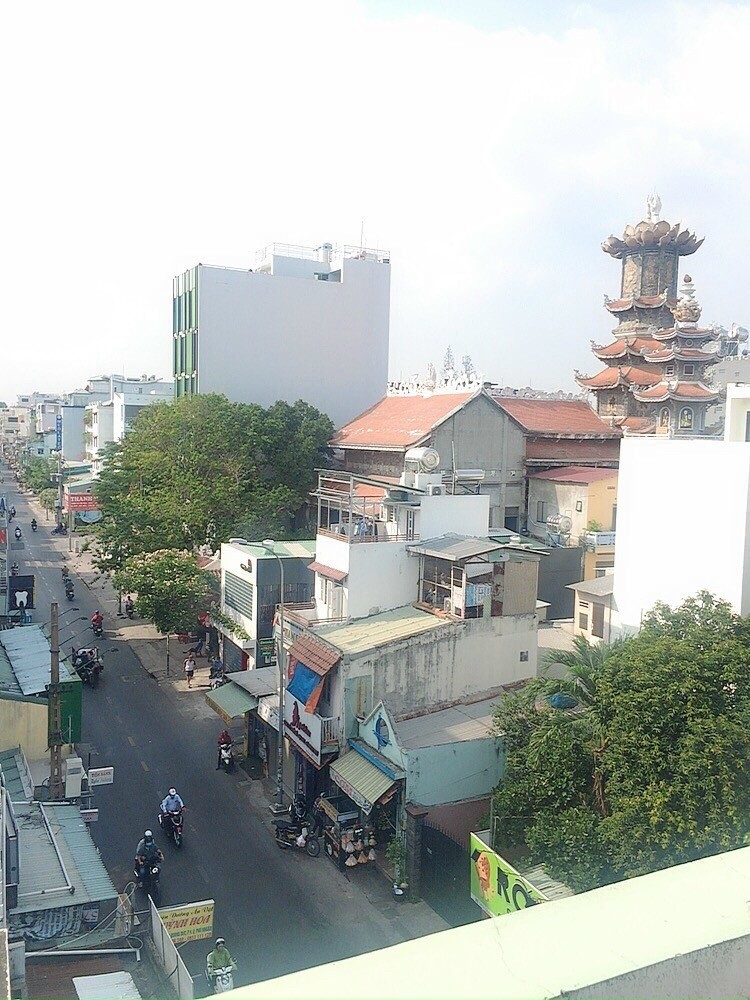 Phòng mới xây ở quận Phú Nhuận 2 mặt tiền đường có 2 balcon thoáng mát