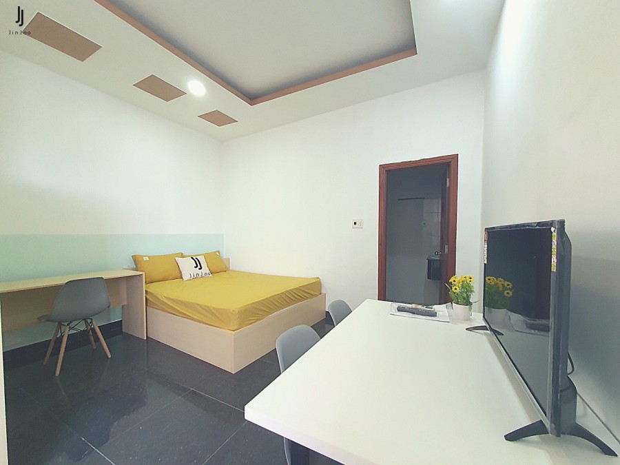 (GẤP) Nhượng lại hợp đồng thuê còn 5 tháng, phòng 30m2, 6tr, FULL nội thất,free 2 xe máy