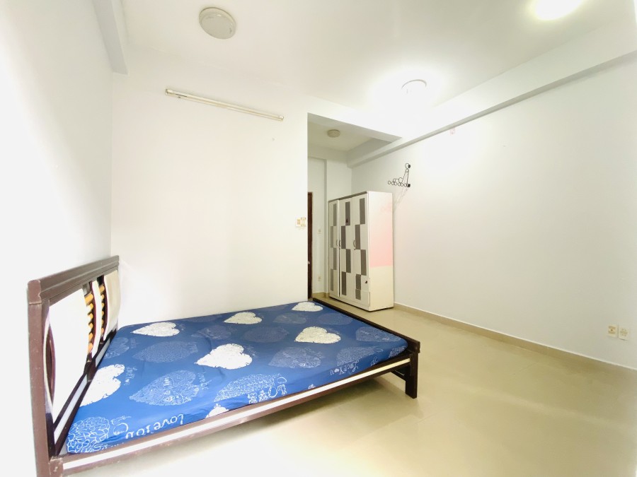 Phòng BAN CÔNG 27m2,Có Nội Thất,Free 1/2 tháng đầu (không qua MG), 4TR