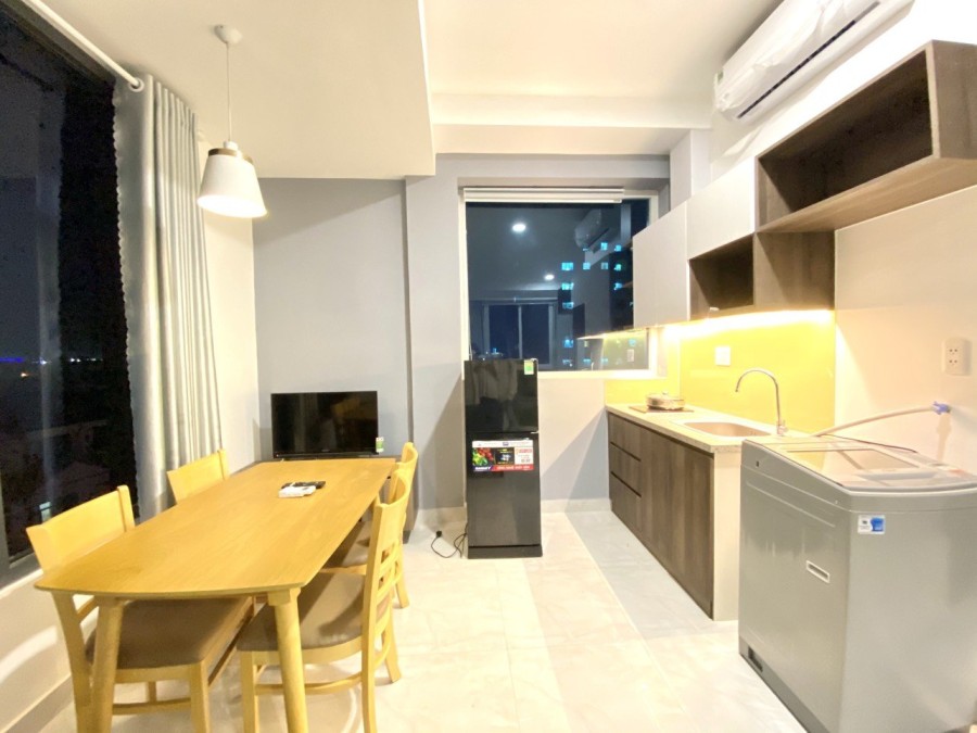 Căn hộ mới đẹp sạch sẽ giá chỉ 4 triệu/tháng, có sẵn full nội thất tại 90 Đường Trần Bình Trọng, Phường 5, Bình Thạnh
