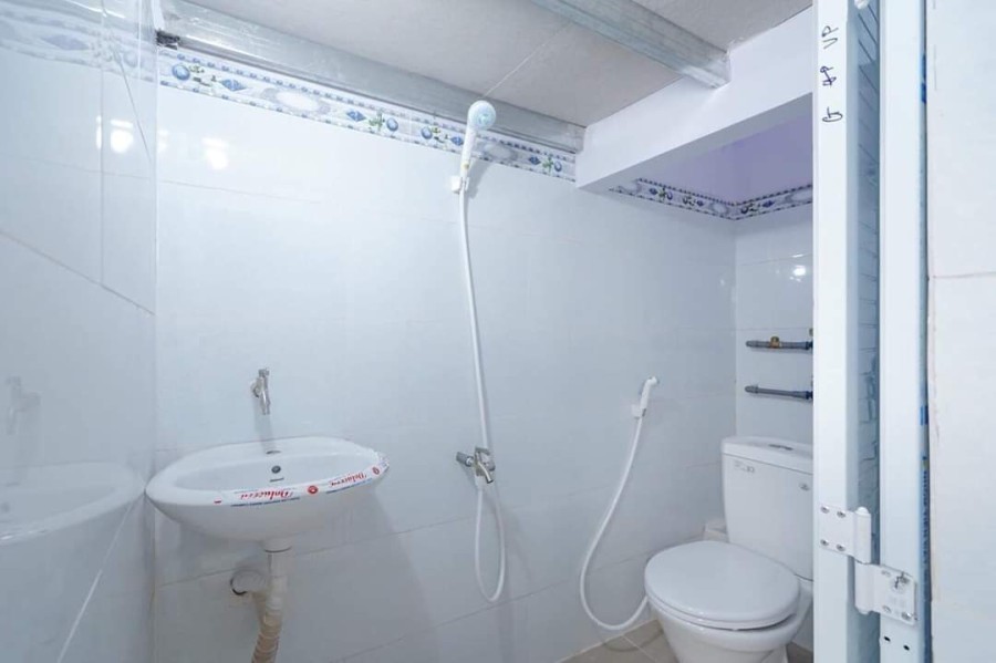 Phòng trọ mới xây 25m2 gác cao 1m9