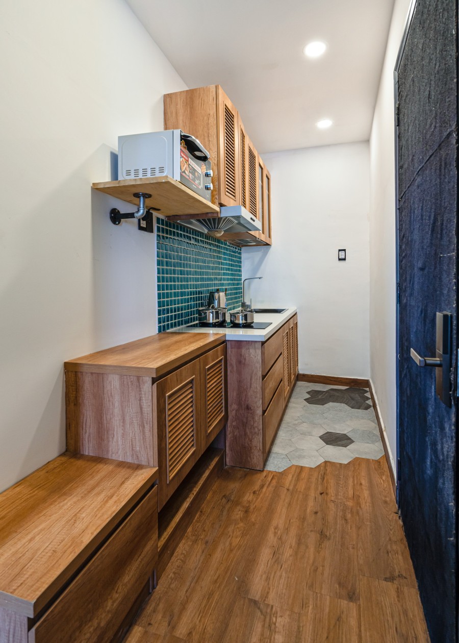 Studio Apartment in District 1, fully Furnished, chill balcony – NGUYEN VAN THU st.