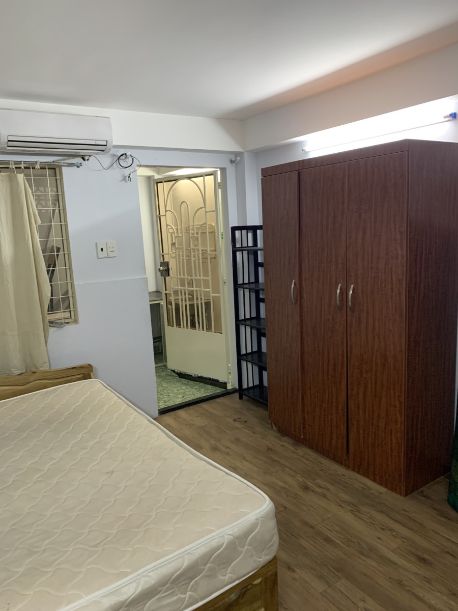 Phòng rộng Đẹp, Nội thất cơ bản tại 60/2 Đường Ngô Đức Kế, Phường 12, Quận Bình Thạnh gần chợ Bà chiểu