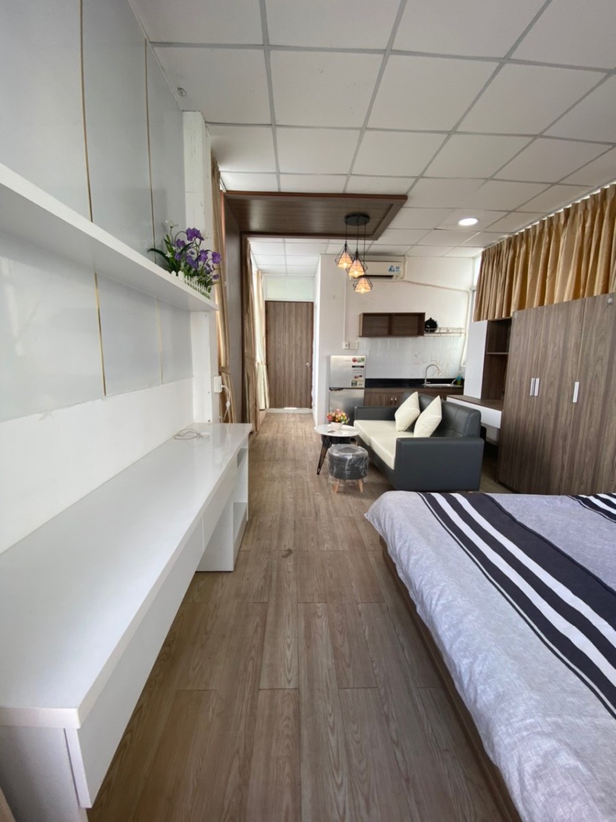 Cho thuê căn hộ dịch vụ đầy đủ tiện nghi, mới xây tại 73 Đường Trương Định, Phường 6, Quận 3.