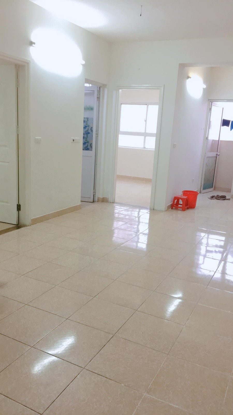 Cho thuê chung cư sài đồng long biên. Diện tích sử dụng: 70m² gồm 2 phòng ngủ 1 , vệ sinh và 1 phòng khách