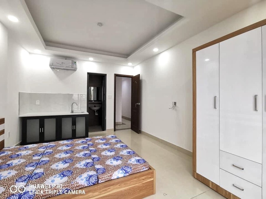 Phòng mới xây, có nội thất, gần KCX Tân Thuận, cách Q4 chỉ 5 phút, có bảo vệ 24/7