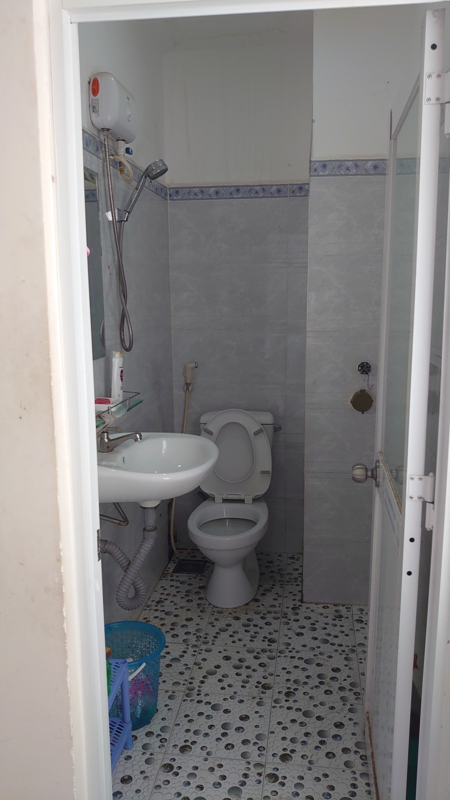 Phòng cho thuê diện tích 15 đến 20m2, Giá: 2,5 đến 3tr/1 tháng