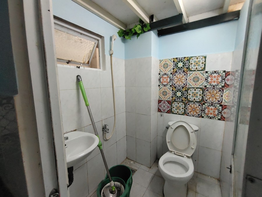 Phòng máy lạnh, có gác, trệt ngay Vincom Thủ Đức. Diện tích 18M2 giá 2tr9/tháng