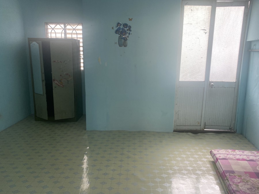 Cho thuê phòng trọ căn gác 30m2 hẻm 82 Nguyễn Xí