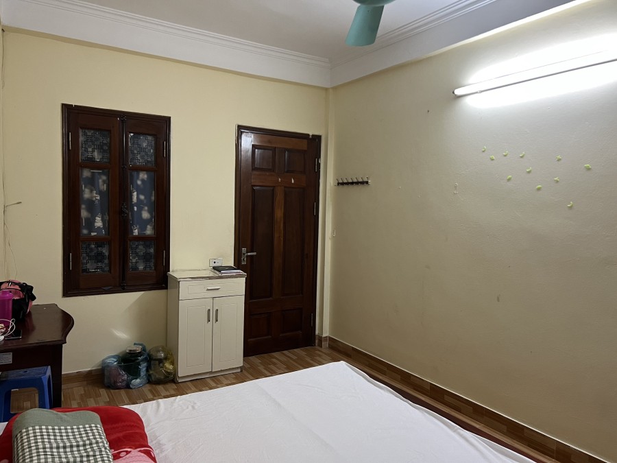Cho thuê phòng khép kín tại đường Thịnh Quang, Đống Đa đủ đồ cơ bản, Dt 25m2, giá thuê 2tr6/tháng