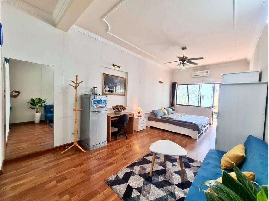 Căn Hộ Quận 1 - Phòng 40m2, có ban công, cho nuôi PET