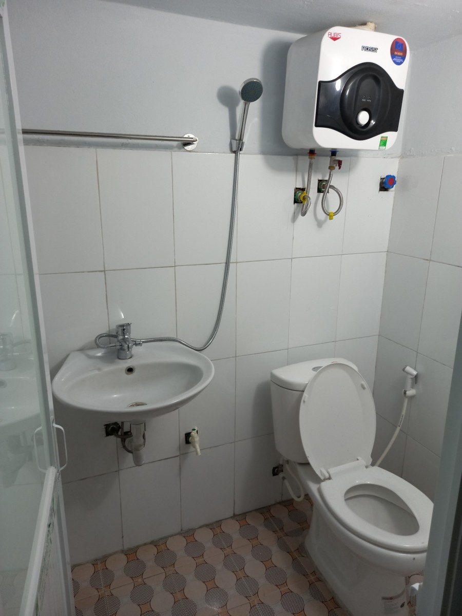 Nhà mới xây 39 mét vuông, không chung chủ, điện nước tính giá nhà nước, ngõ 367 đường Xuân Phương