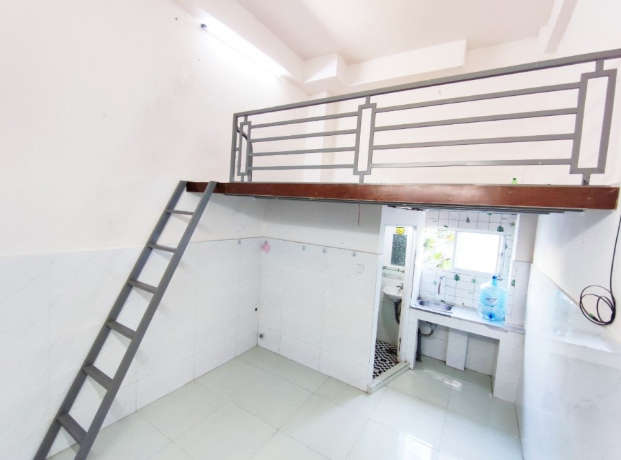 Phòng trọ Tân Bình, Gác cao, Chợ Hoàng Hoa Thám, Cầu Vượt CH, VX Lăng Cha Cả