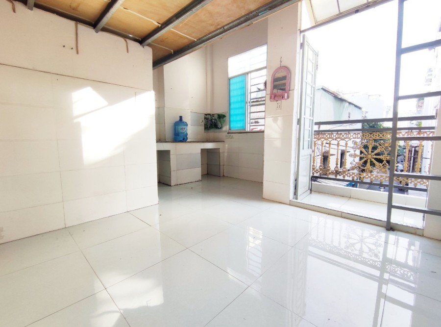 Phòng trọ Tân Bình, Gác cao, Chợ Hoàng Hoa Thám, Cầu Vượt CH, VX Lăng Cha Cả